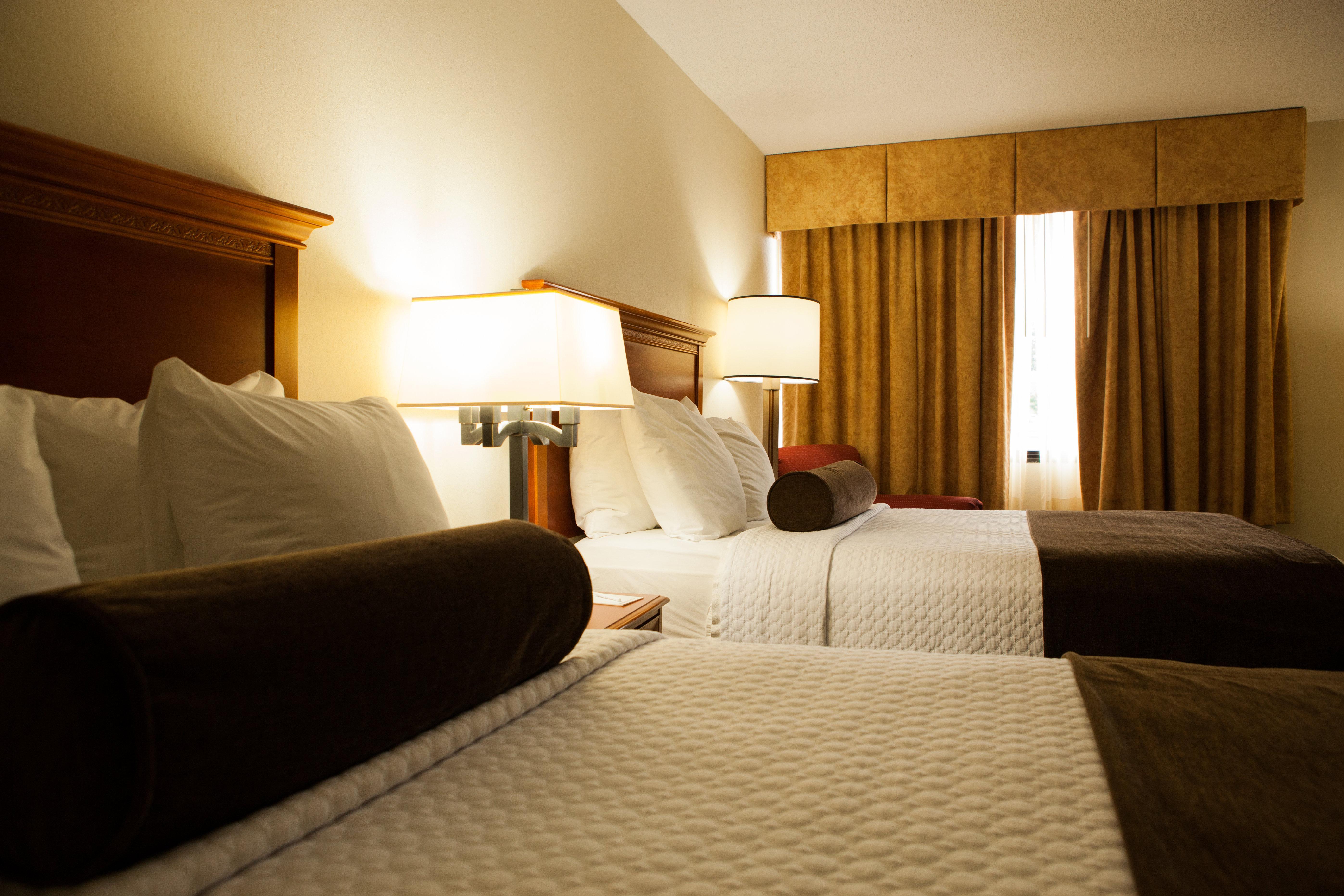 Crowne Plaza By Ihg Hotel 4*