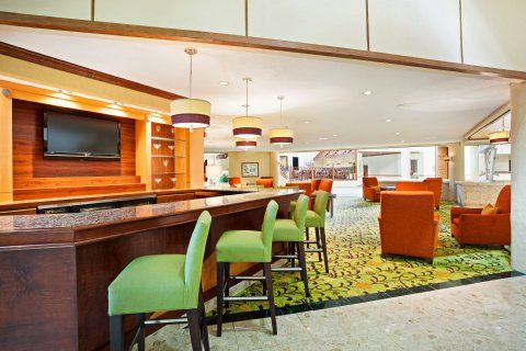 Crowne Plaza By Ihg Hotel 4*