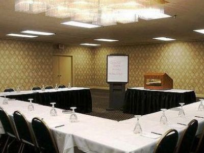 Hotel Crowne Plaza By Ihg 4*