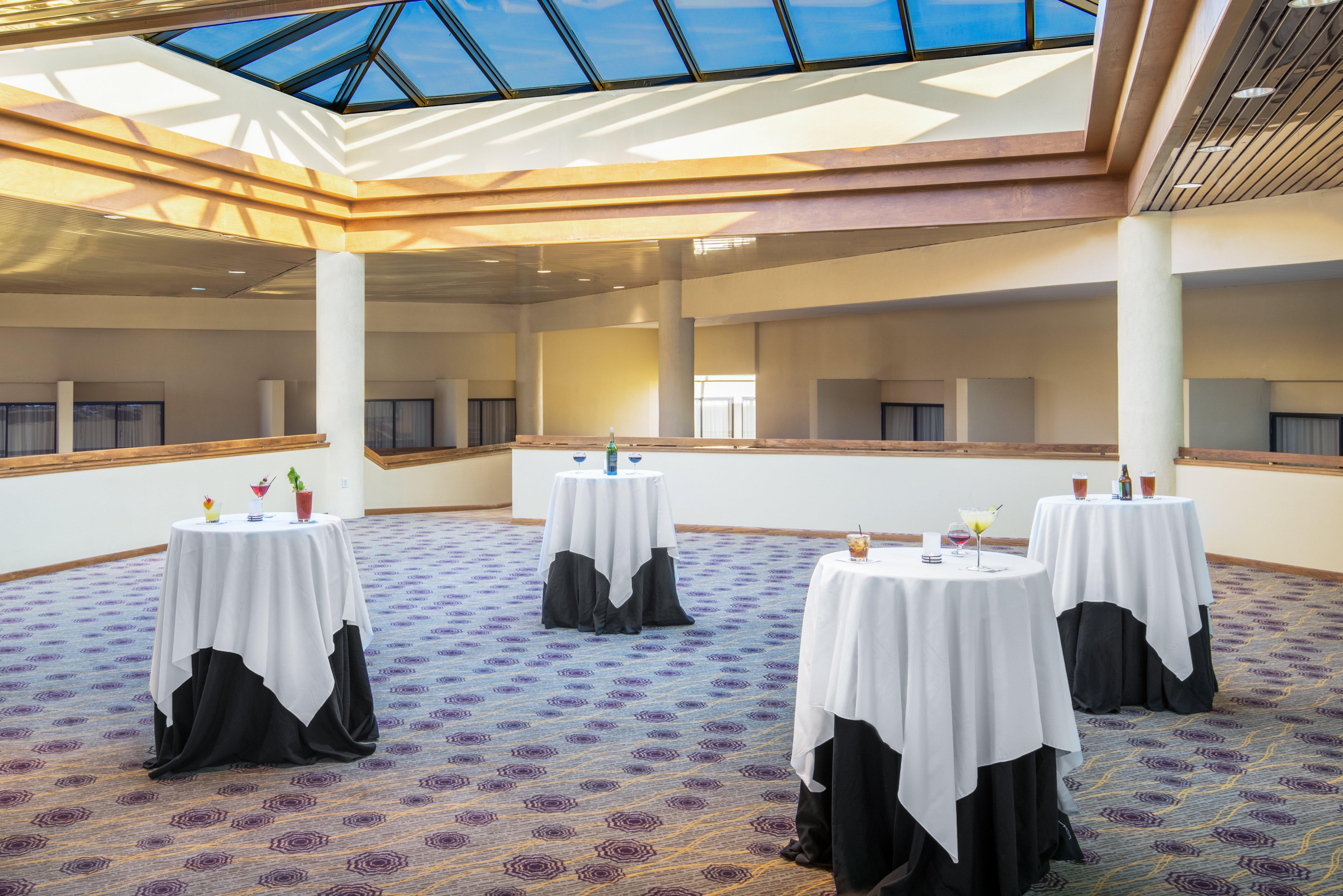 Crowne Plaza By Ihg 4*