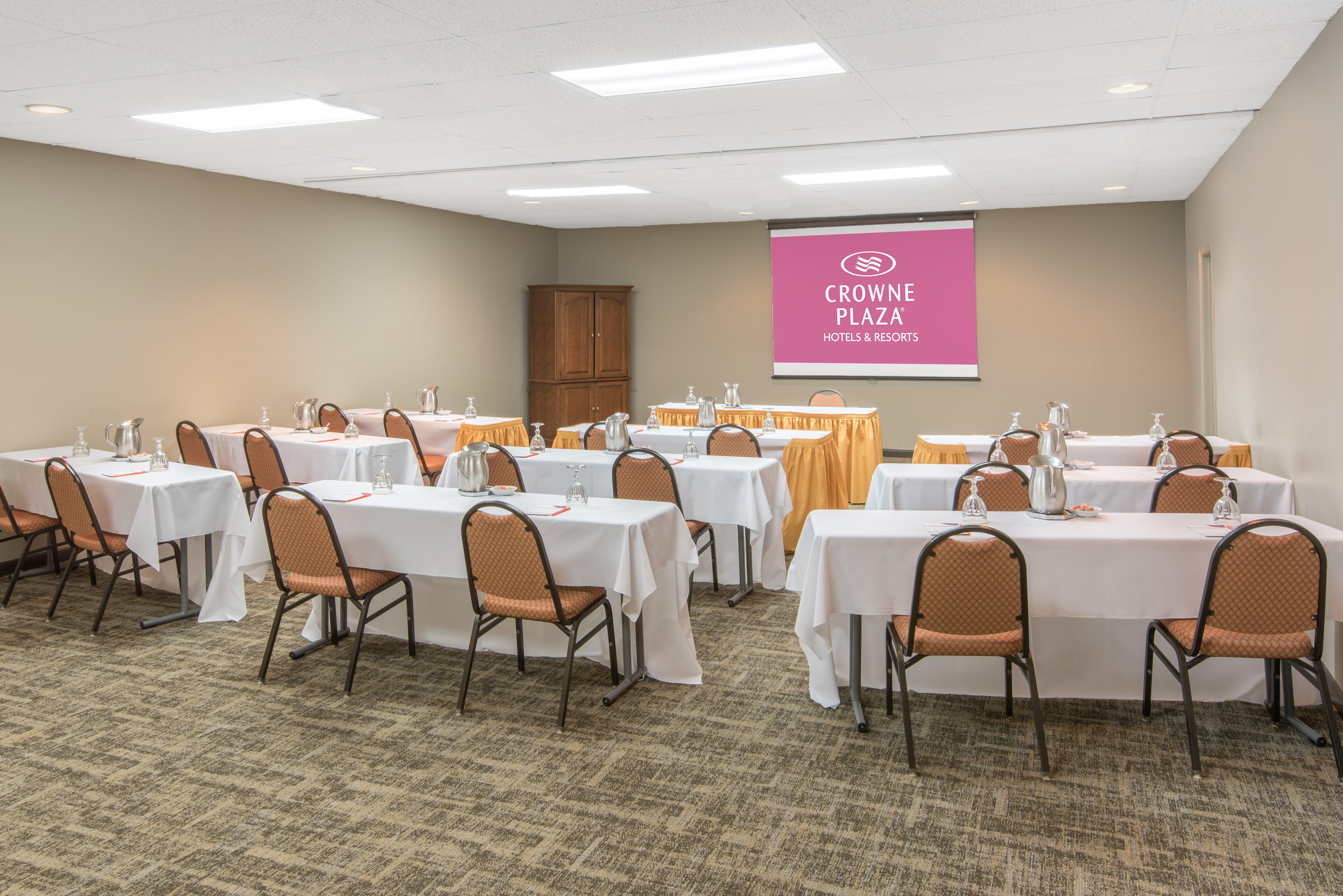 Crowne Plaza By Ihg