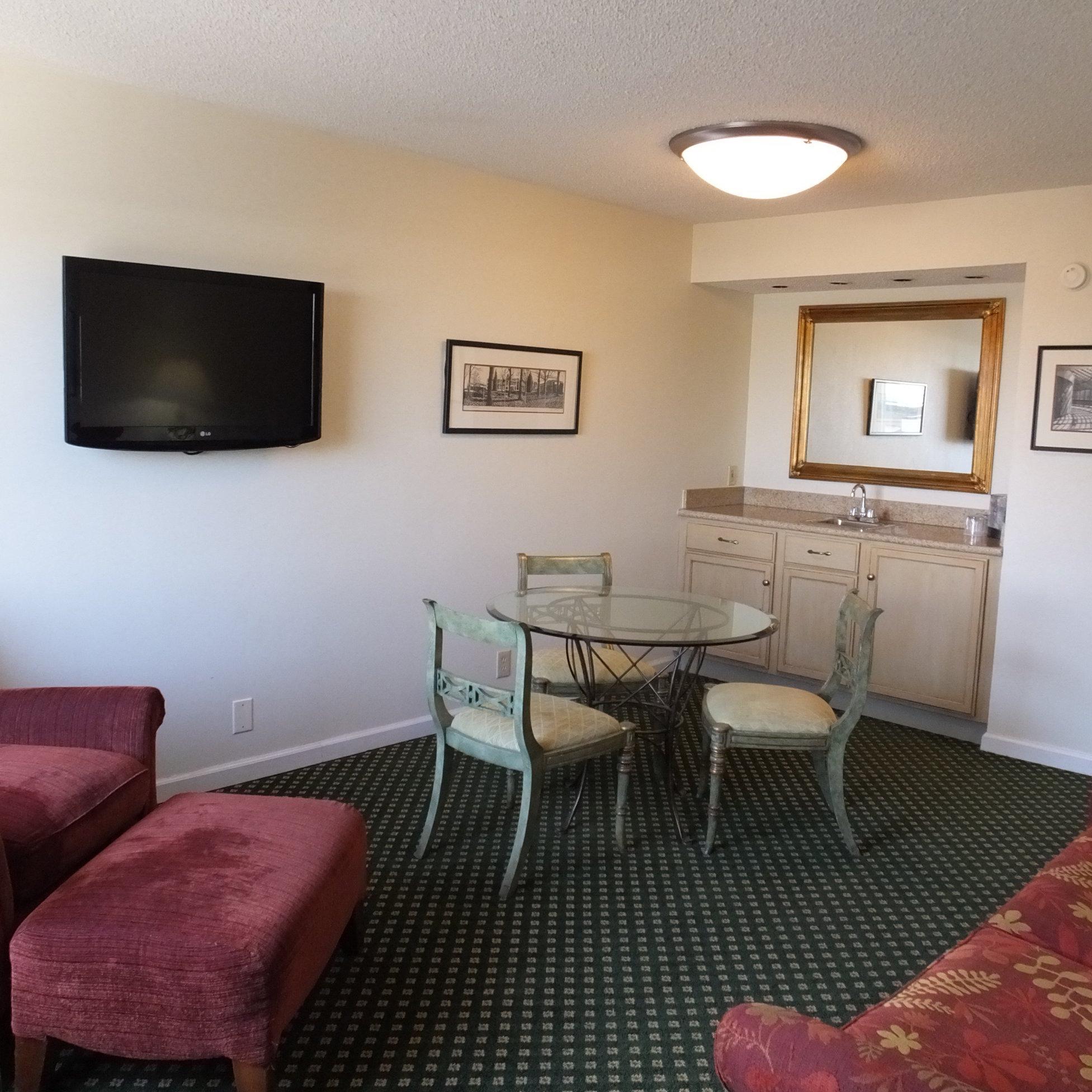 Crowne Plaza By Ihg 4*
