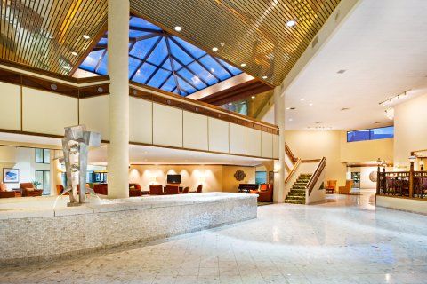 Hotel Crowne Plaza By Ihg Hickory